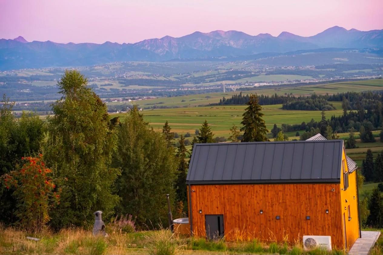 Sielanka Ponad Mgłami domek z balia i widokiem na Tatry, Klikuszowa, Poland
