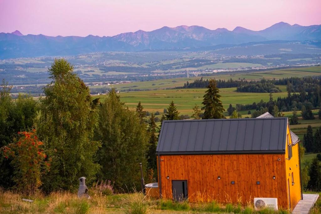 Holiday Home at Sielanka Ponad Mgłami domek z balia i widokiem na Tatry